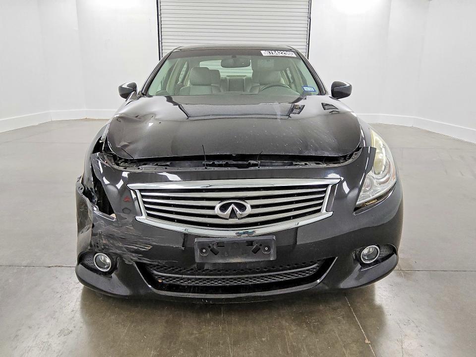 Снимка 5 от търг – 2015 INFINITI Q40 с VIN JN1CV6AP3FM580913