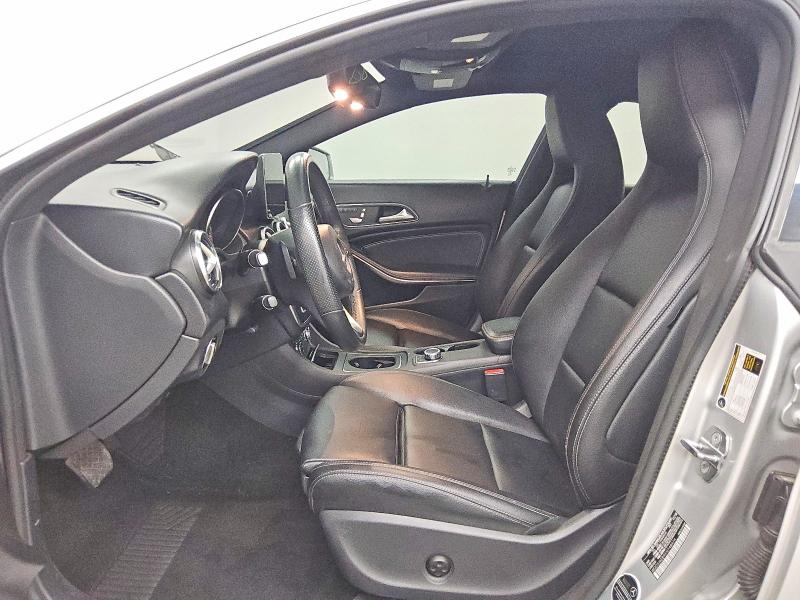 Photo 7 from auction – 2019 MERCEDES-BENZ CLA with VIN WDDSJ4EB9KN748474