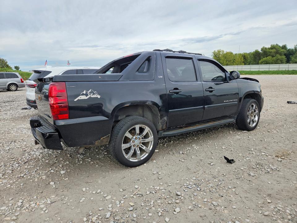 Photo 3 from auction – 2007 CHEVROLET AVALANCHE with VIN 3GNFK12377G166689