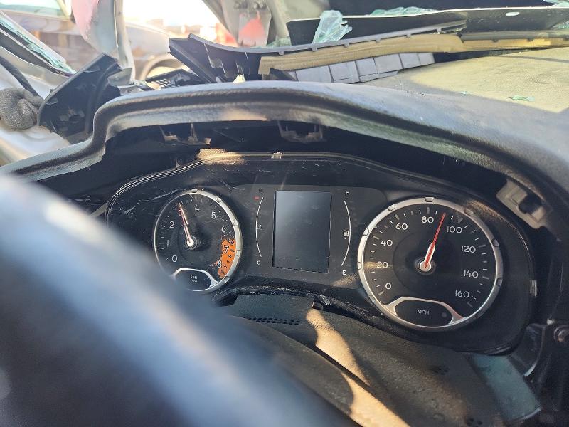 Photo 9 from auction – 2017 JEEP RENEGADE with VIN ZACCJABB2HPG36410