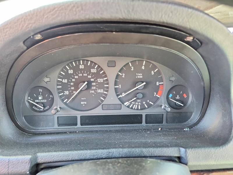 Photo 9 from auction – 2005 BMW X5 with VIN 5UXFA13515LB09711
