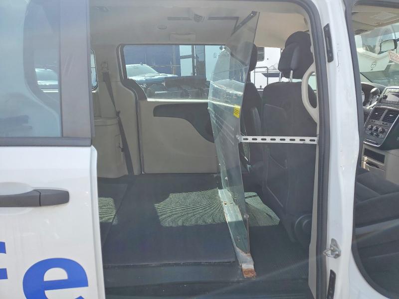 Фото 11 с аукциона – 2016 DODGE GRAND CARAVAN с VIN 2C4RDGBG2GR358540