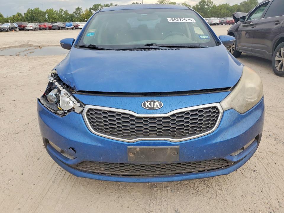 Foto 5 de la subasta – 2014 KIA FORTE con VIN KNAFX5A80E5232810