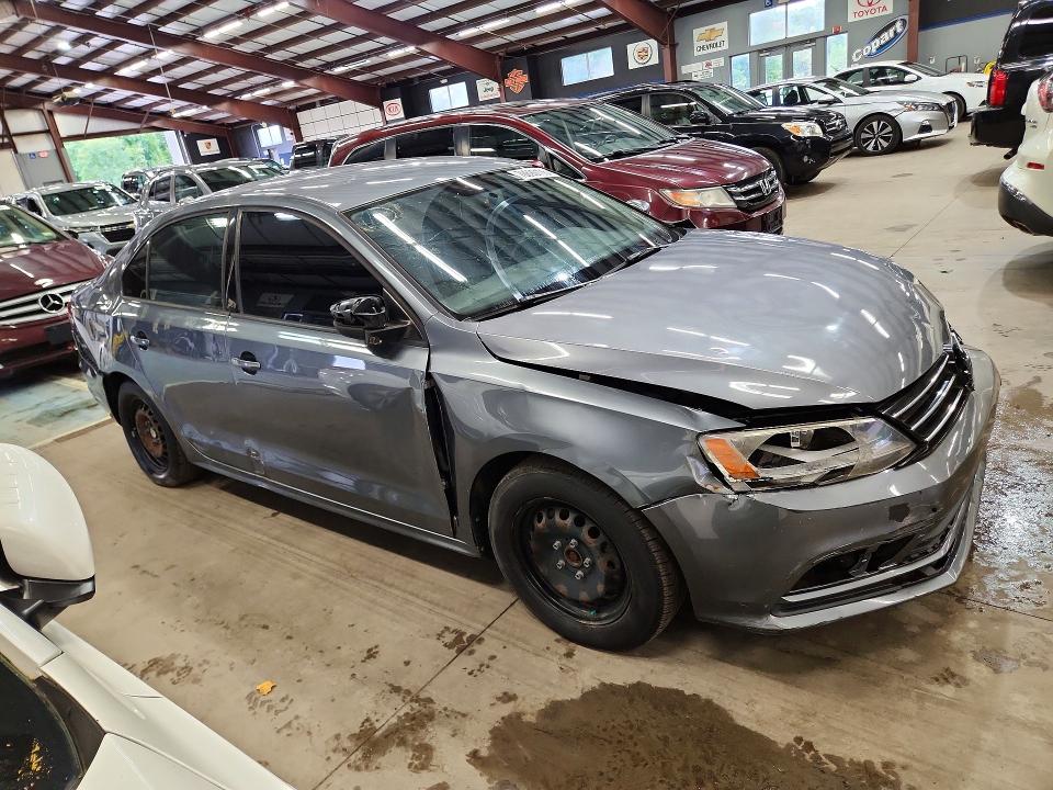 Photo 4 from auction – 2016 VOLKSWAGEN JETTA with VIN 3VW267AJ2GM383693