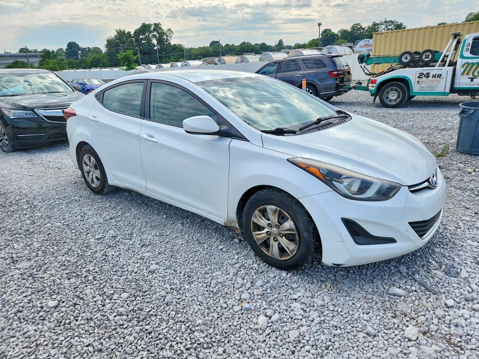Photo 4 from auction – 2016 HYUNDAI ELANTRA with VIN 5NPDH4AE5GH727949