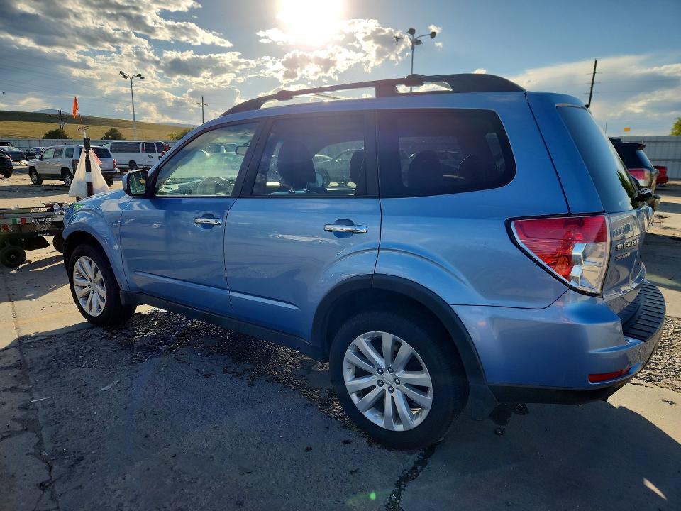 Photo 2 from auction – 2011 SUBARU FORESTER with VIN JF2SHADC4BH704137