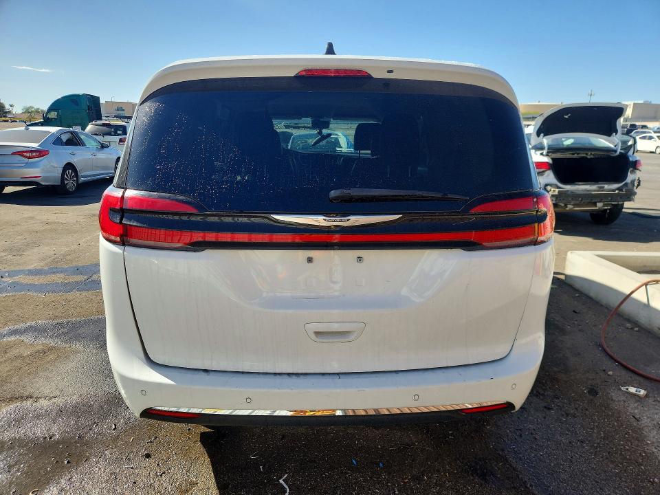 Photo 6 from auction – 2023 CHRYSLER PACIFICA with VIN 2C4RC1BG4PR510866