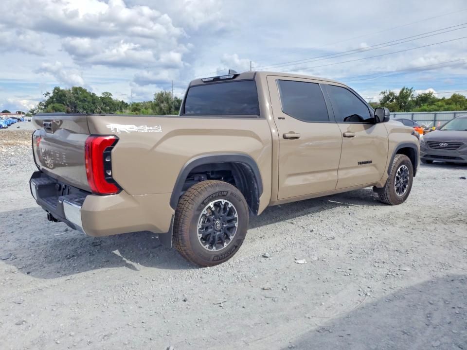 Снимка 3 от търг – 2026 TOYOTA TUNDRA с VIN 5TFLA5DB8TX392997