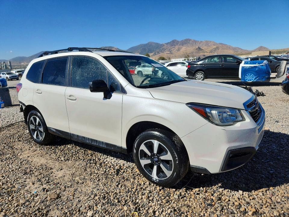 Photo 4 from auction – 2017 SUBARU FORESTER with VIN JF2SJABCXHH435240