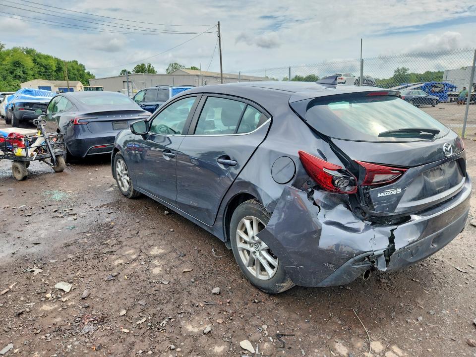 Photo 2 from auction – 2016 MAZDA 3 with VIN 3MZBM1M78GM317894