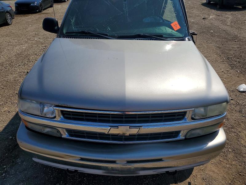 Photo 12 from auction – 2002 CHEVROLET SUBURBAN with VIN 1GNFK16Z72J111052