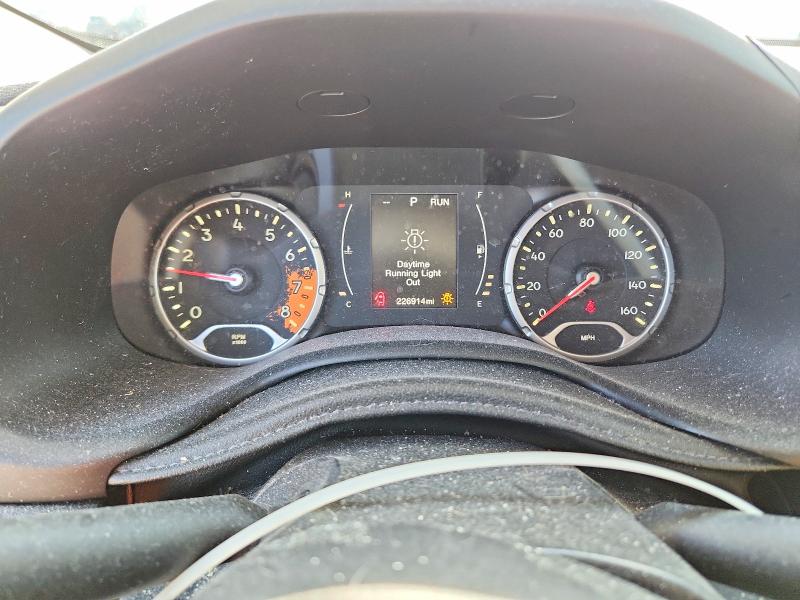Photo 9 from auction – 2015 JEEP RENEGADE with VIN ZACCJABT3FPC17584
