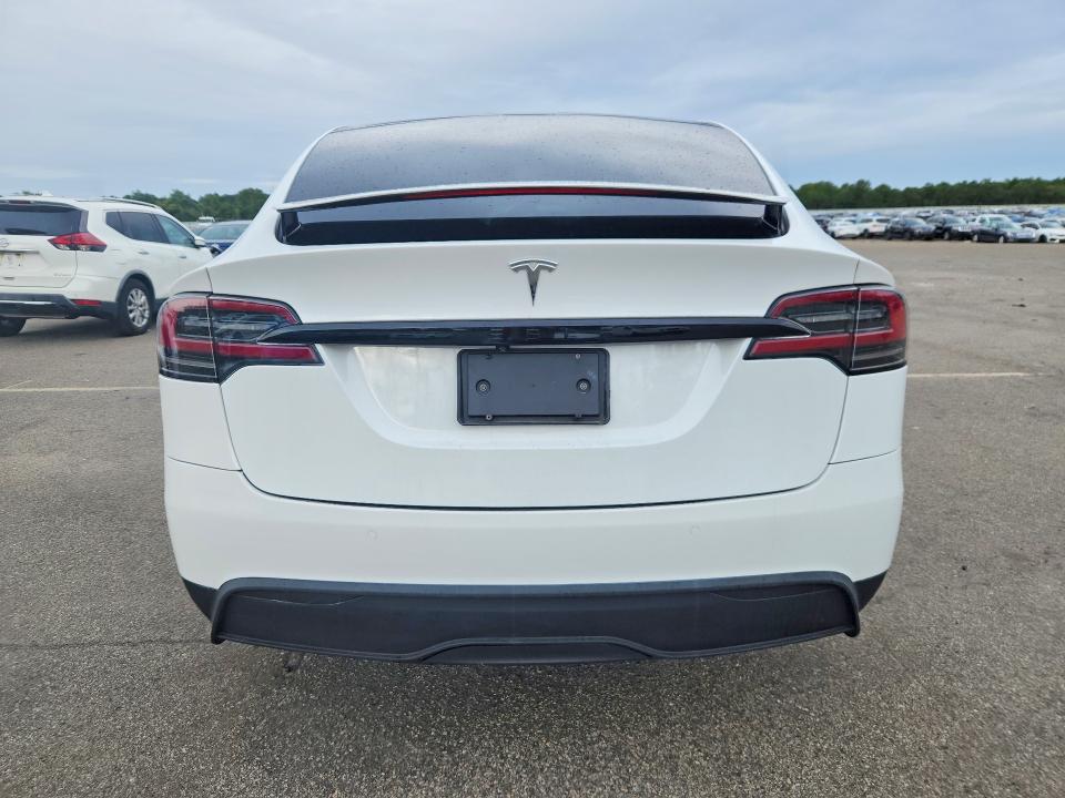 Снимка 6 от търг – 2023 TESLA MODEL X с VIN 7SAXCDE55PF371154