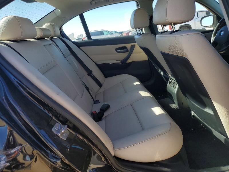 Photo 10 from auction – 2011 BMW 328 with VIN WBAPK7C58BF086910