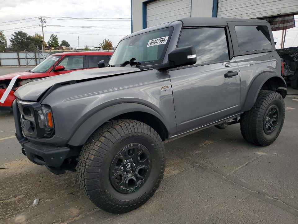 Снимка 1 от търг – 2023 FORD BRONCO с VIN 1FMDE5CP2PLB74844
