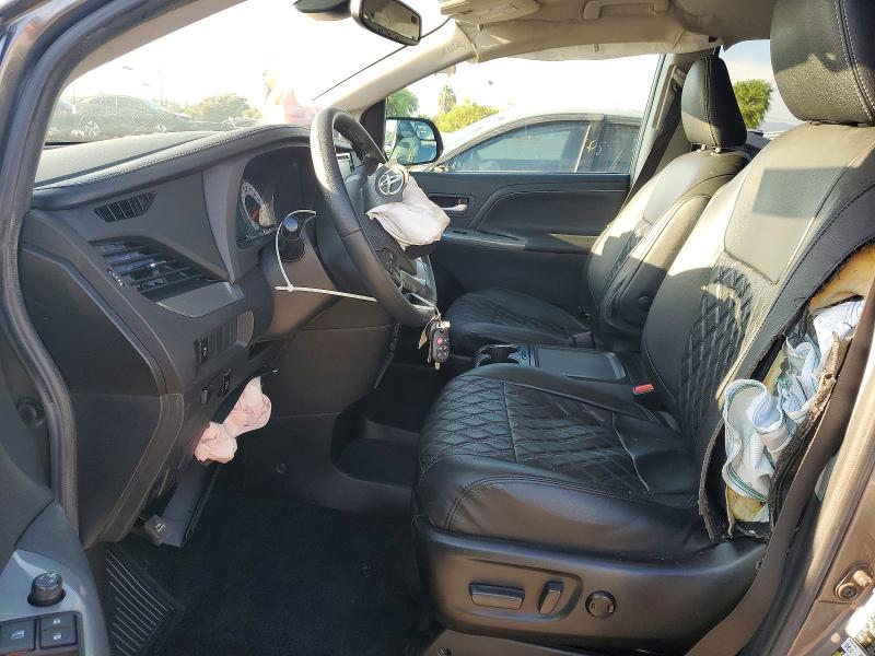 Photo 7 from auction – 2018 TOYOTA SIENNA with VIN 5TDXZ3DC0JS938752