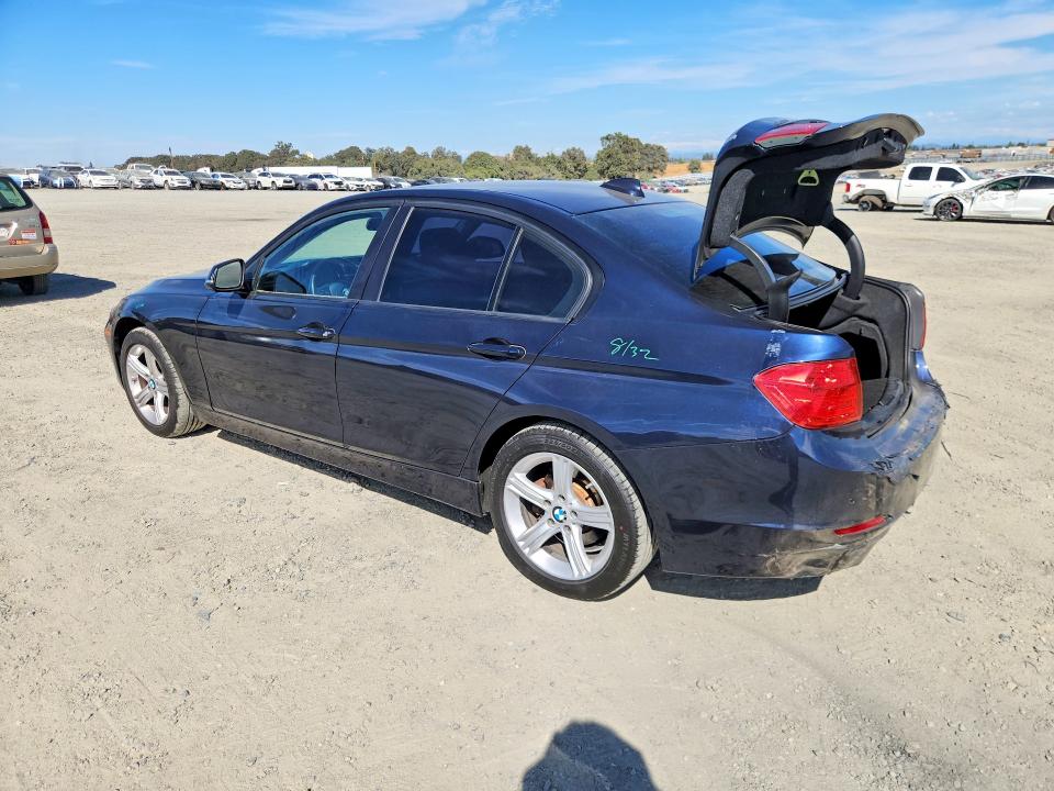 Photo 2 from auction – 2013 BMW 328 with VIN WBA3B5G59DNP40660