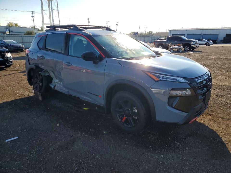 Photo 4 from auction – 2025 NISSAN ROGUE with VIN 5N1BT3BB1SC783830