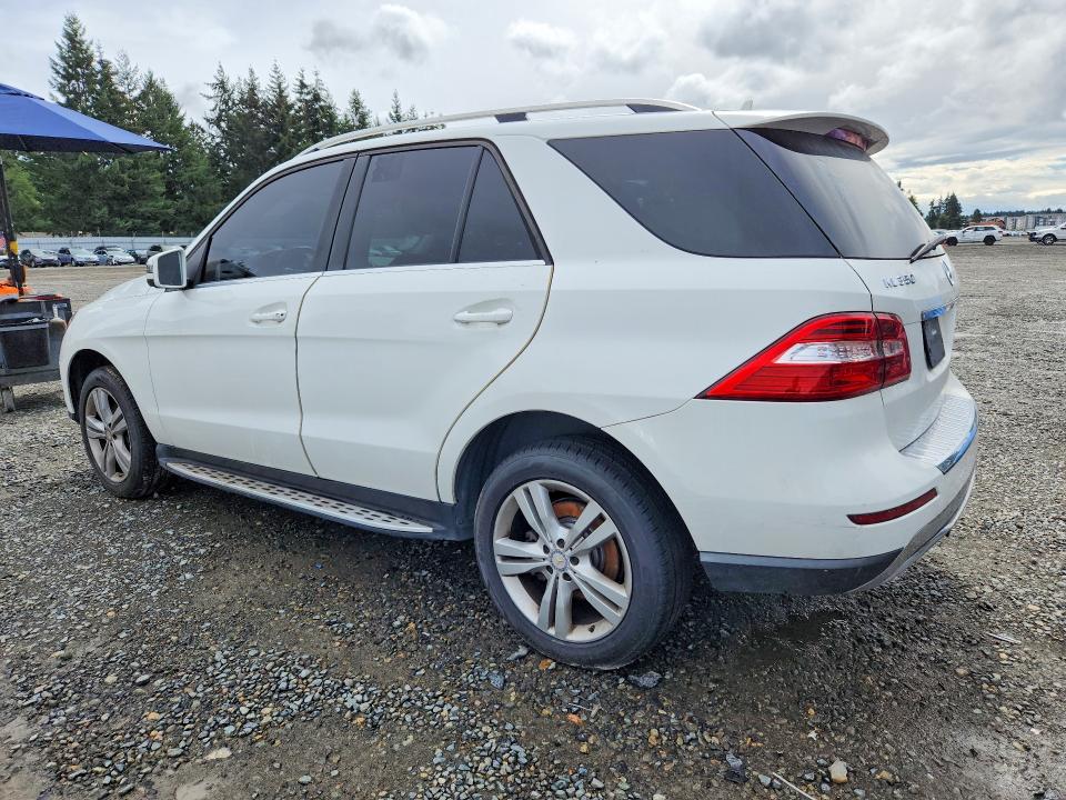 Photo 2 from auction – 2015 MERCEDES-BENZ ML with VIN 4JGDA5HB0FA609816