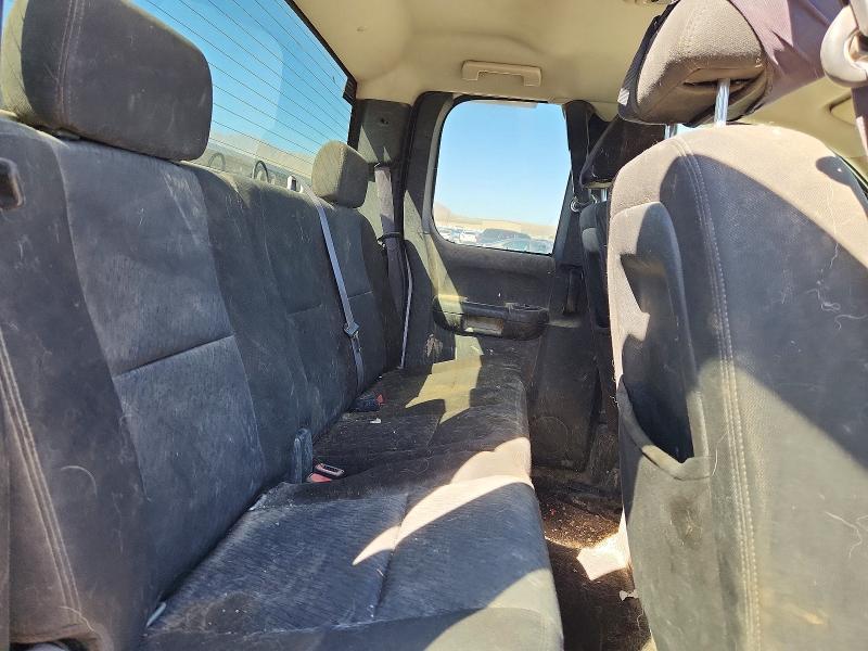 Photo 10 from auction – 2011 GMC SIERRA with VIN 1GTR2VE33BZ305931