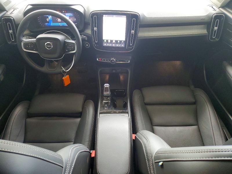 Photo 8 from auction – 2026 VOLVO XC40 with VIN YV4L12UC6T2804710