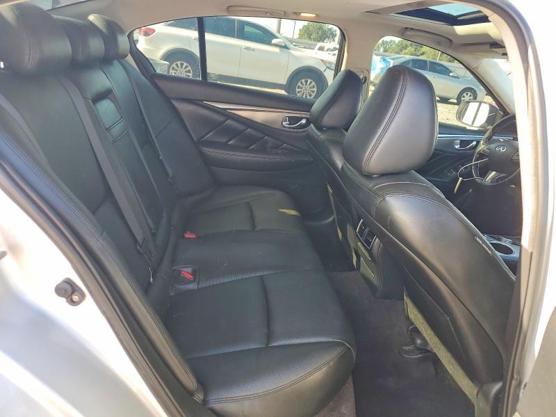 Photo 10 from auction – 2014 INFINITI Q50 with VIN JN1BV7AP1EM677382