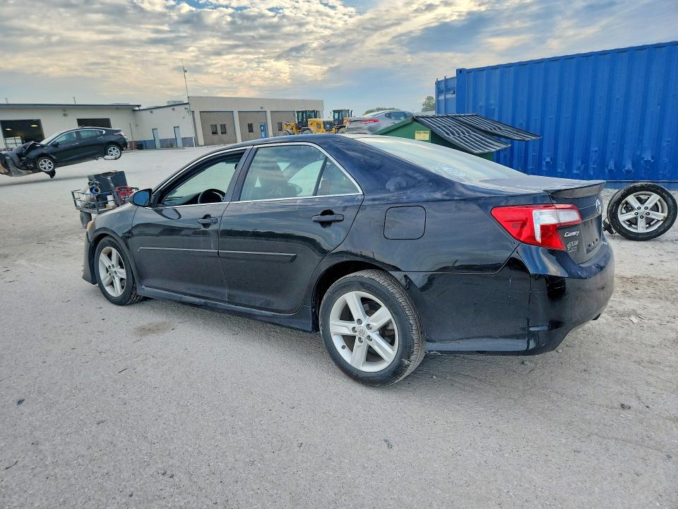 Photo 2 from auction – 2013 TOYOTA CAMRY with VIN 4T1BF1FK4DU667900