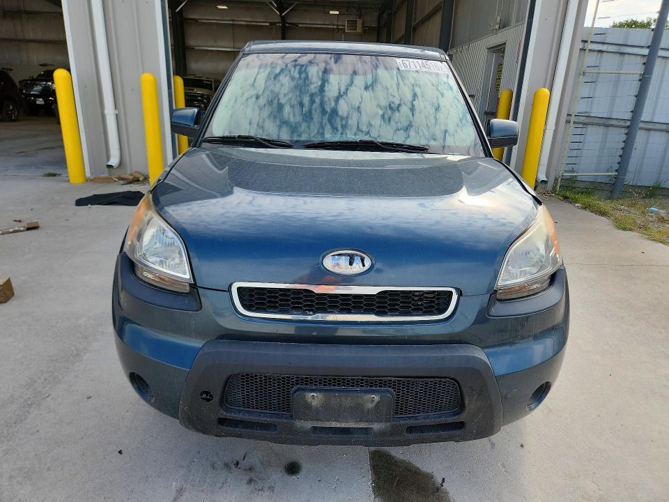 Снимка 5 от търг – 2011 KIA SOUL с VIN KNDJT2A21B7344020