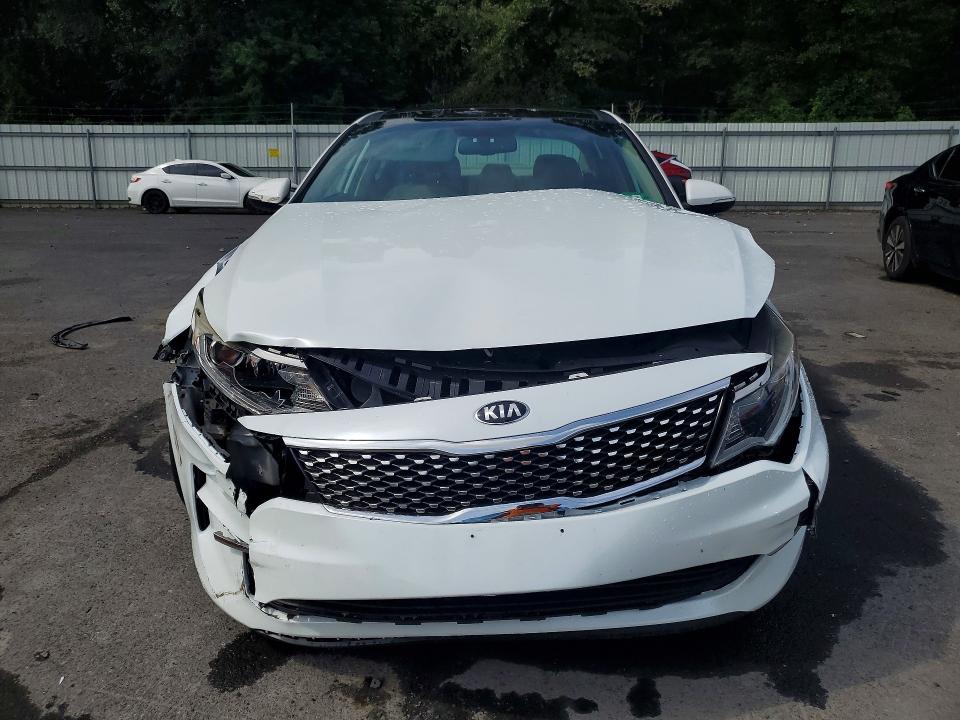 Photo 5 from auction – 2018 KIA OPTIMA with VIN 5XXGU4L35JG210951