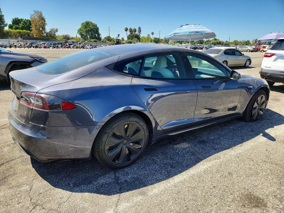 صورة رقم 3 من المزاد - 2022 TESLA MODEL S مع VIN 5YJSA1E51NF469557