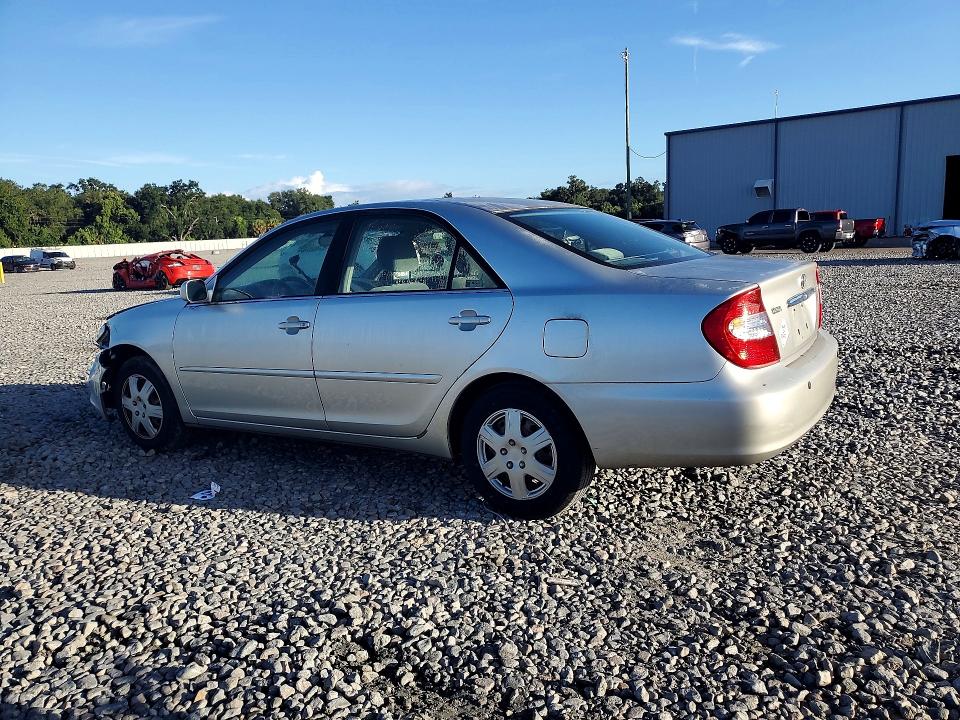 Photo 2 from auction – 2004 TOYOTA CAMRY with VIN JTDBE30K040297208