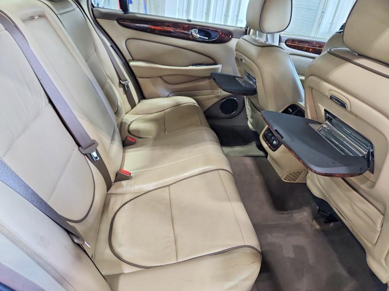 Photo 10 from auction – 2009 JAGUAR XJ with VIN SAJWA82B29SH30373