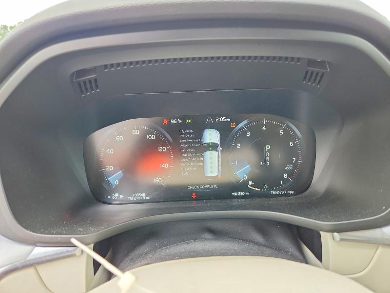 Photo 9 from auction – 2021 VOLVO XC60 with VIN YV4102RK2M1738092