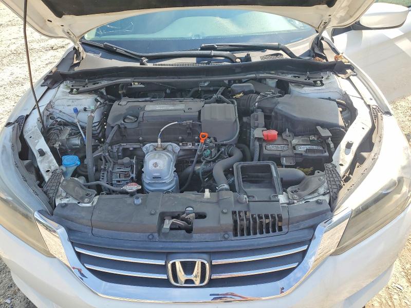 Photo 11 from auction – 2015 HONDA ACCORD with VIN 1HGCR2F52FA220651