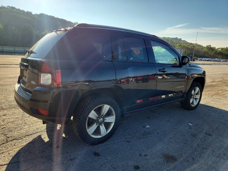 Photo 3 from auction – 2016 JEEP COMPASS with VIN 1C4NJDEB8GD695397