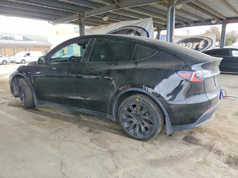Photo 2 from auction – 2023 TESLA MODEL Y with VIN 7SAYGDEE4PA136184
