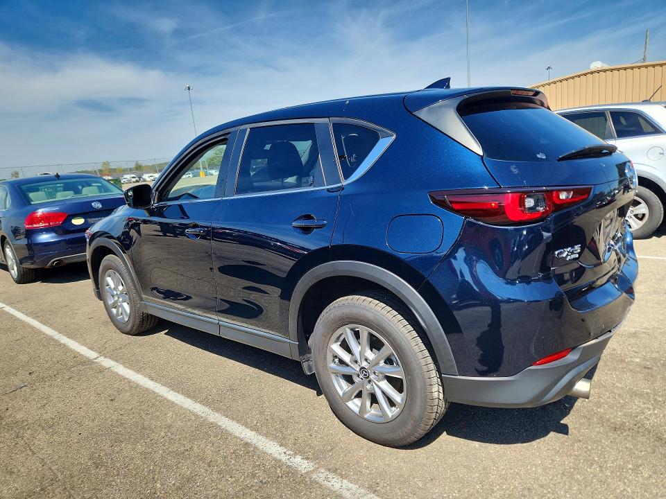 Фото 2 с аукциона – 2023 MAZDA CX-5 с VIN JM3KFBCM1P0135202