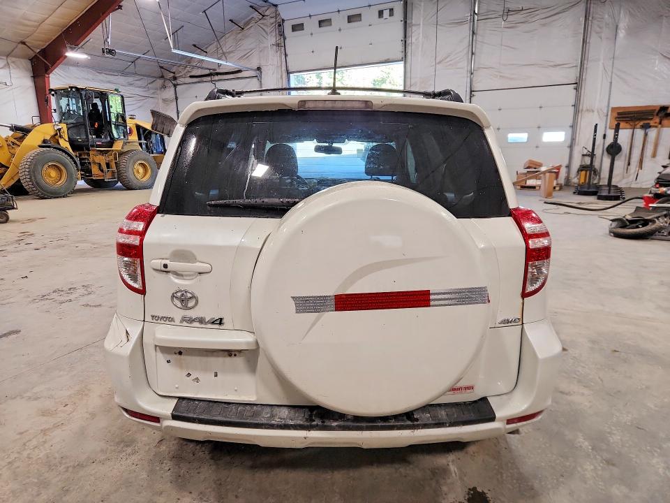 Снимка 6 от търг – 2010 TOYOTA RAV4 с VIN 2T3DF4DVXAW049121