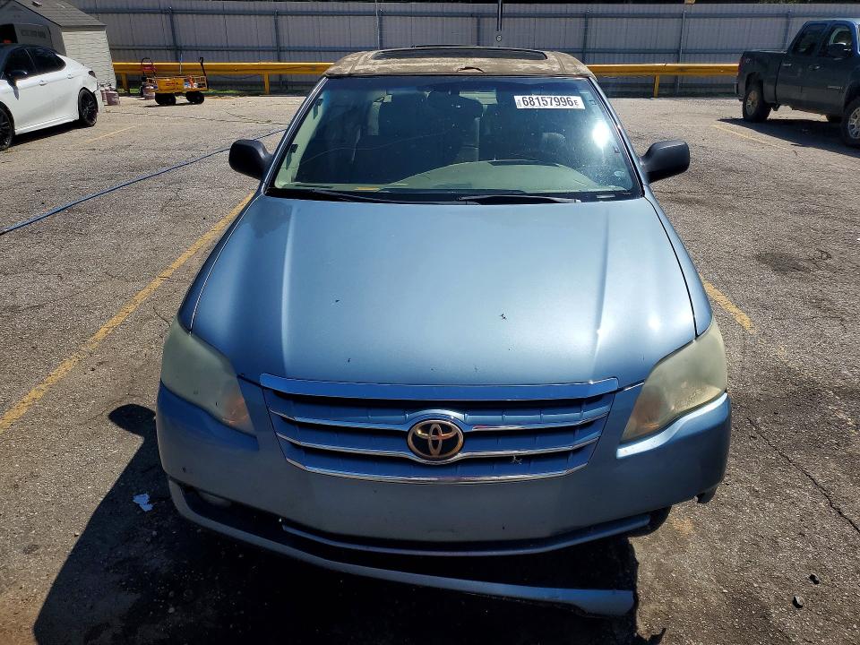Снимка 5 от търг – 2006 TOYOTA AVALON с VIN 4T1BK36BX6U157674