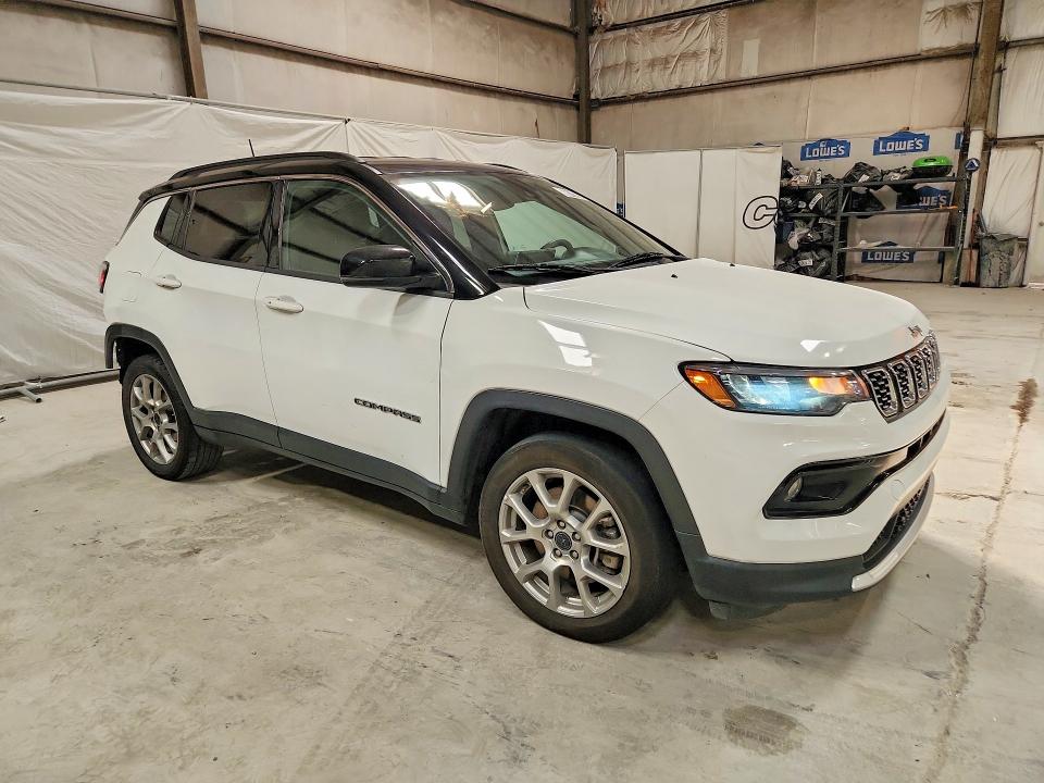 Zdjęcie 4 z aukcji – 2025 JEEP COMPASS z VIN 3C4NJDCN6ST508500
