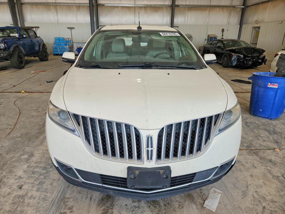 Снимка 5 от търг – 2013 LINCOLN MKX с VIN 2LMDJ8JK4DBL42892