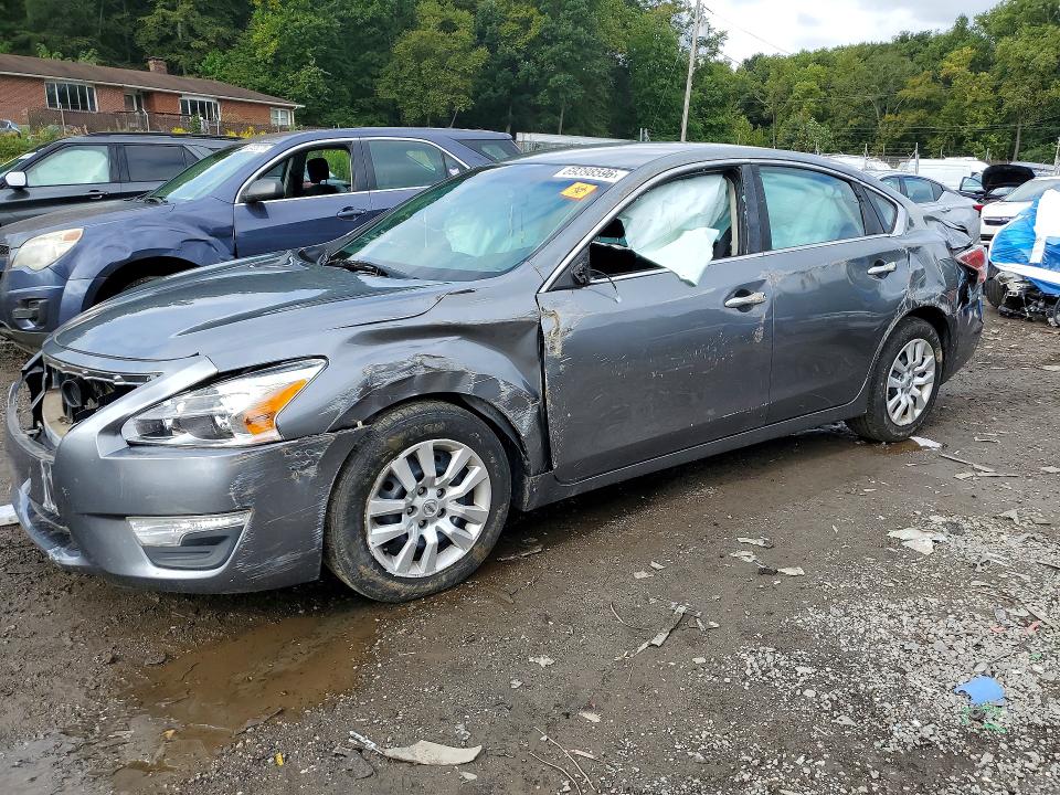 NISSAN ALTIMA 2015 с VIN 1N4AL3AP4FC288742 - Снимка от търг