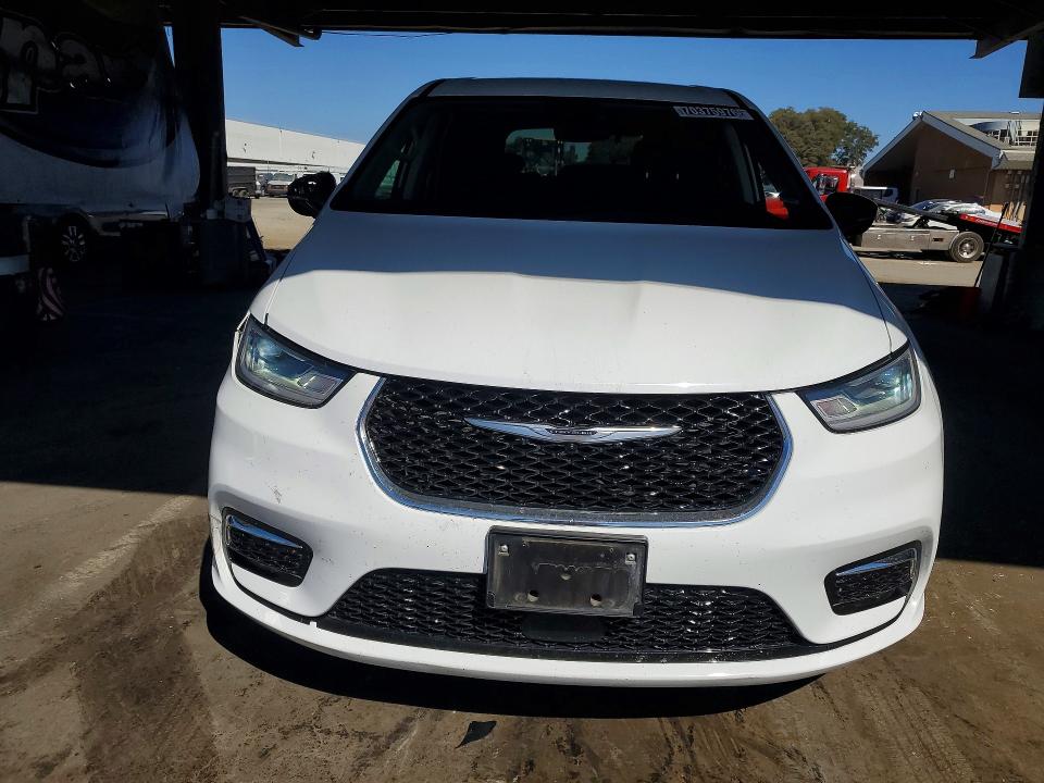 Photo 5 from auction – 2024 CHRYSLER PACIFICA with VIN 2C4RC1BG2RR106449