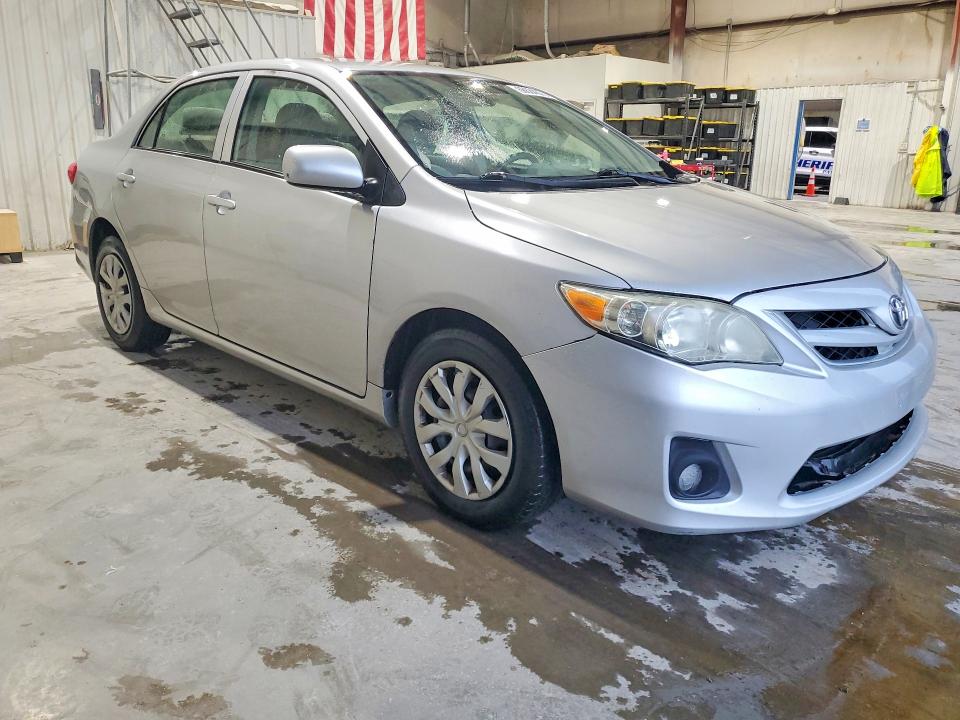 Photo 4 from auction – 2011 TOYOTA COROLLA with VIN JTDBU4EE1B9140193