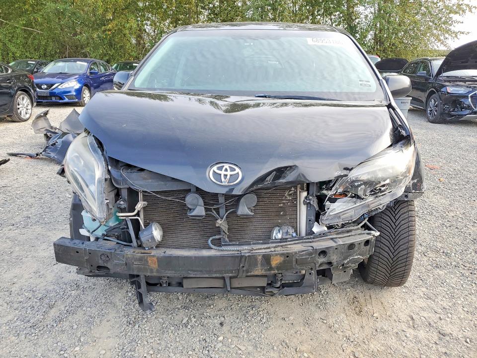 Photo 5 from auction – 2015 TOYOTA SIENNA with VIN 5TDXK3DC3FS528085