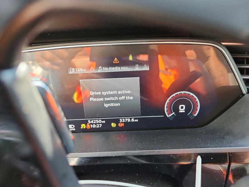 Снимка 9 от търг – 2021 AUDI E-TRON с VIN WA11AAGE7MB025572