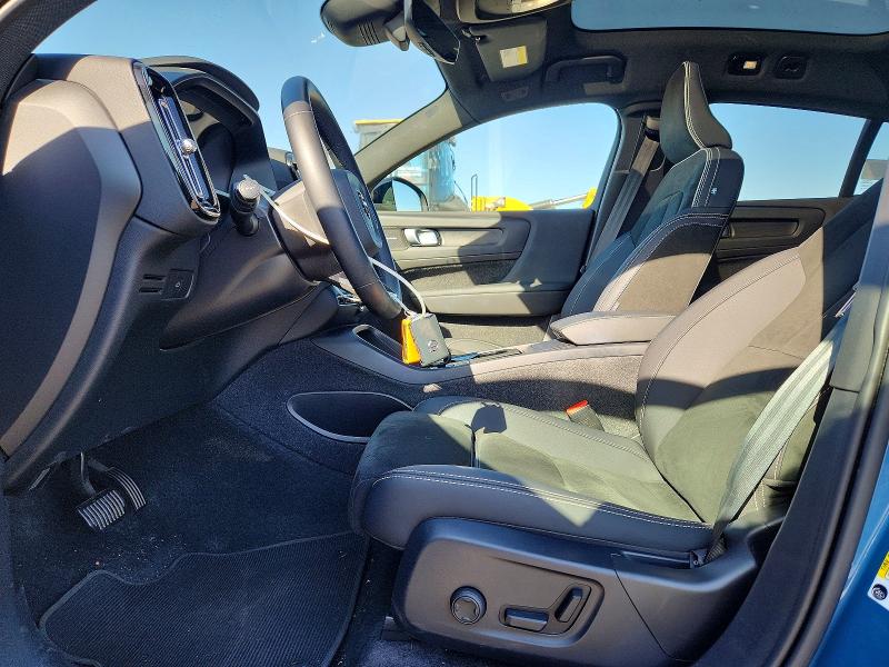 صورة رقم 7 من المزاد - 2023 VOLVO C40 مع VIN YV4ED3GM7P2044867