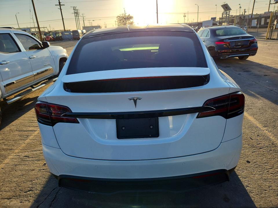Photo 6 from auction – 2022 TESLA MODEL X with VIN 7SAXCAE56NF362491