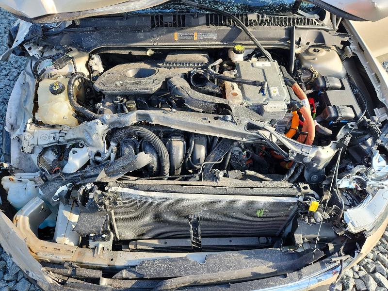 Photo 11 from auction – 2019 FORD FUSION with VIN 3FA6P0LU3KR168549