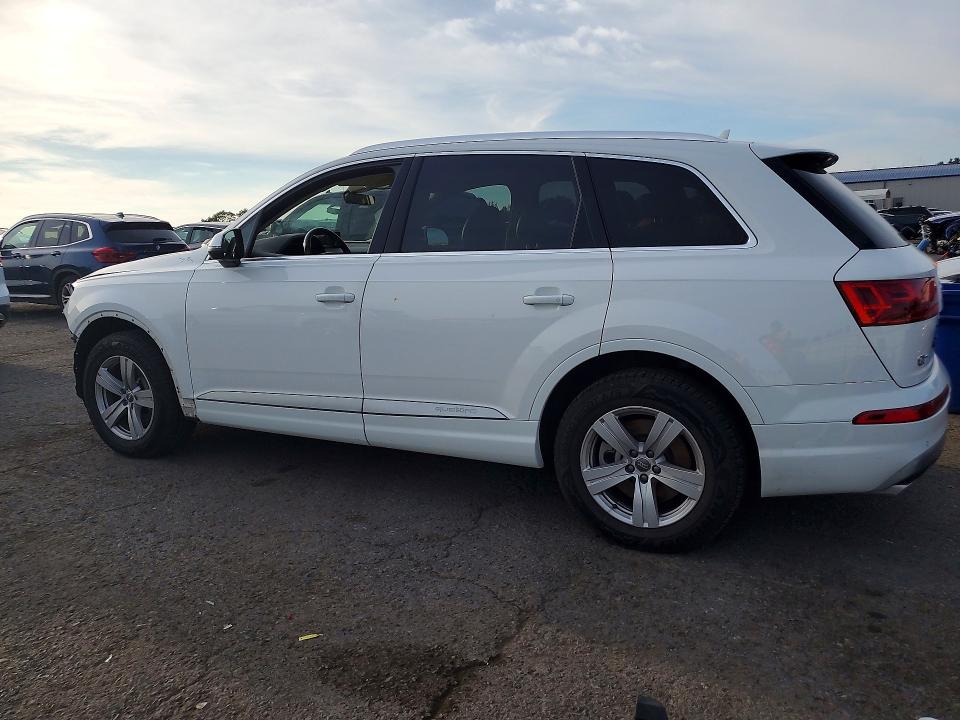 Photo 2 from auction – 2019 AUDI Q7 with VIN WA1AHAF79KD014640